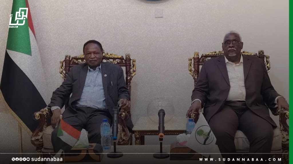 وزير النقل يناقش مع والي نهر النيل سبل تهيئة بيئة السكك الحديدية 1 وزير النقل يناقش مع والي نهر النيل سبل تهيئة بيئة السكك الحديدية