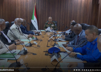 برئاسة الفريق جابر – لجنة استبدال العملة تقف على ترتيبات المصارف لبدء استبدال العملة بولايتي الخرطوم والجزيرة