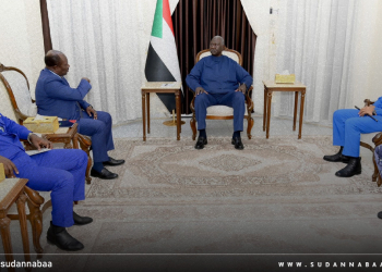 عقار يطّلع على أداء وزارة الداخلية واستعداداتها لمرحلة ما بعد الحرب 