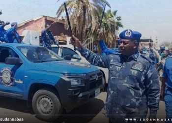 مدير شرطة الخرطوم يتفقد محلية بحري ويشدد على تطوير العمل الجنائي وتعزيز الشراكة المجتمعية