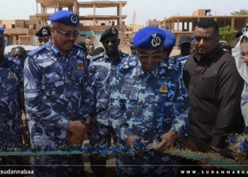 مدير عام قوات الشرطة يدشن بدء العمل بمركز الجوازات والسجل المدني الحلفايا بعد إعادة تأهيله