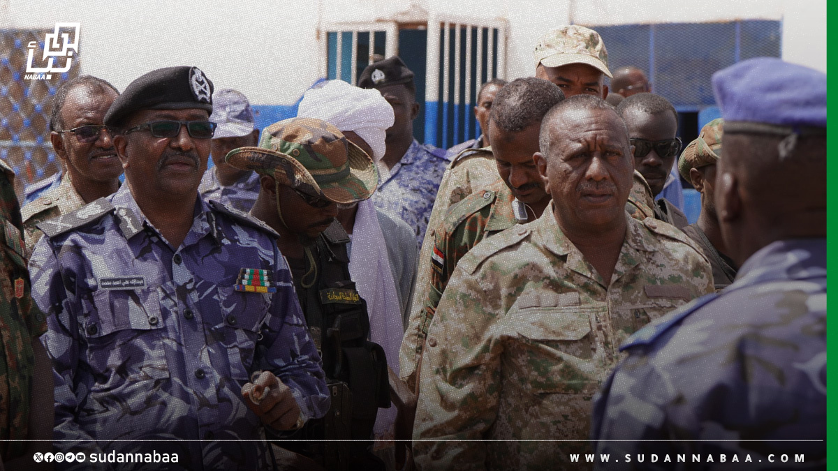 والي الجزيرة ومدير شرطتها يتفقدان قسم شرطة المحيريبا ويشيدان بتضحيات أبطالها 10 والي الجزيرة ومدير شرطتها يتفقدان قسم شرطة المحيريبا ويشيدان بتضحيات أبطالها