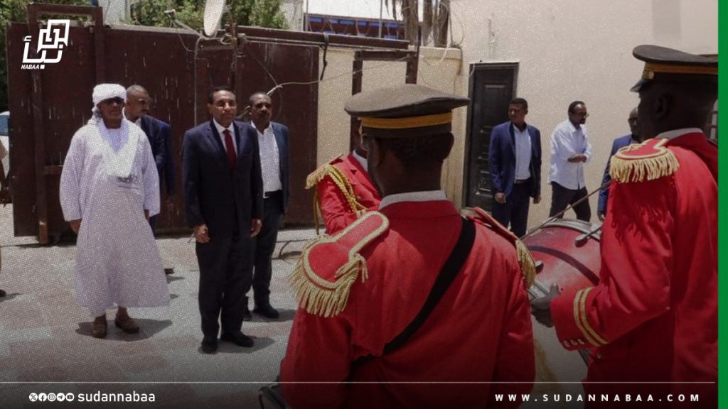 رئيس الوزراء يشيد بدور جهاز المخابرات العامة في حماية البلاد من المهددات