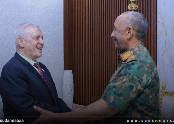 البرهان يلتقي السفير الفلسطيني بمناسبة إنتهاء فترة عمله بالسودان