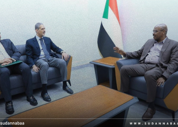 مستشار مجلس السيادة لشؤون المنظمات والعمل الانساني يلتقي السفير المصري