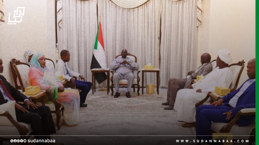 نائب رئيس مجلس السيادة مالك عقار يلتقي وفد "نداء جنوب كردفان وأبيي" 1 نائب رئيس مجلس السيادة مالك عقار يلتقي وفد نداء جنوب كردفان وأبيي