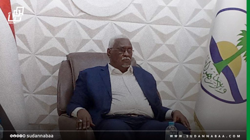 والي نهر النيل يوجه بمراجعة تصديقات الأراضي وإزالة التعديات على الطرق