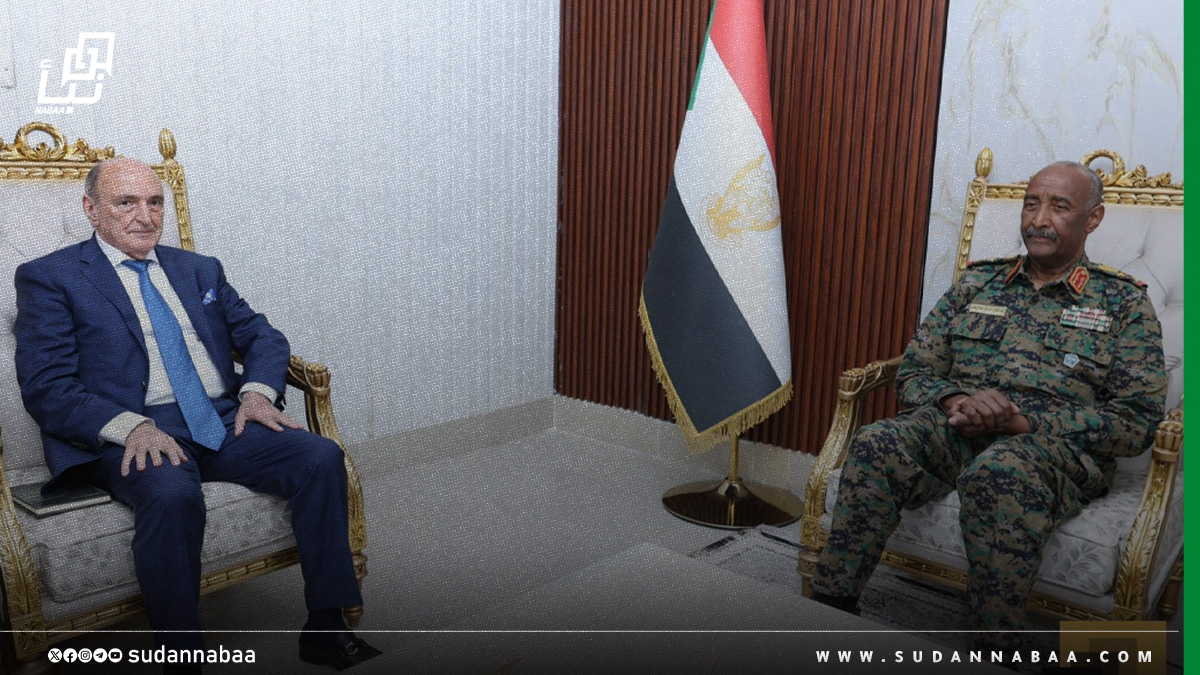 رئيس مجلس السيادة يلتقي ممثل الاتحاد الأفريقي بالسودان 10 رئيس مجلس السيادة يلتقي ممثل الاتحاد الأفريقي بالسودان
