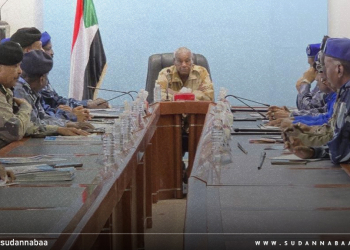 وزير الداخلية يترأس اجتماع هيئة إدارة قوات الشرطة ويقف على مجمل الأوضاع الأمنية والجنائية