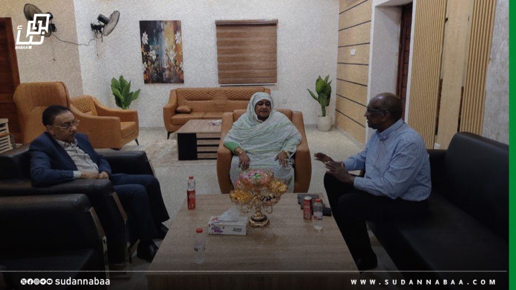 وزيرة الصناعة والتجارة تلتقي رئيس اتحاد الغرف التجارية لمناقشة تحديات القطاع 1 وزيرة الصناعة والتجارة تلتقي رئيس اتحاد الغرف التجارية لمناقشة تحديات القطاع
