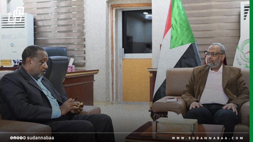 وزير الصحة يناقش ترتيبات مكافحة حمى الضنك والملاريا بولاية الجزيرة 1 وزير الصحة يناقش ترتيبات مكافحة حمى الضنك والملاريا بولاية الجزيرة