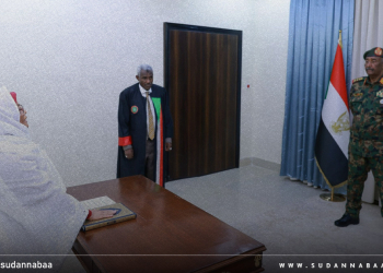 النائب العام لجمهورية السودان تؤدي القسم أمام البرهان