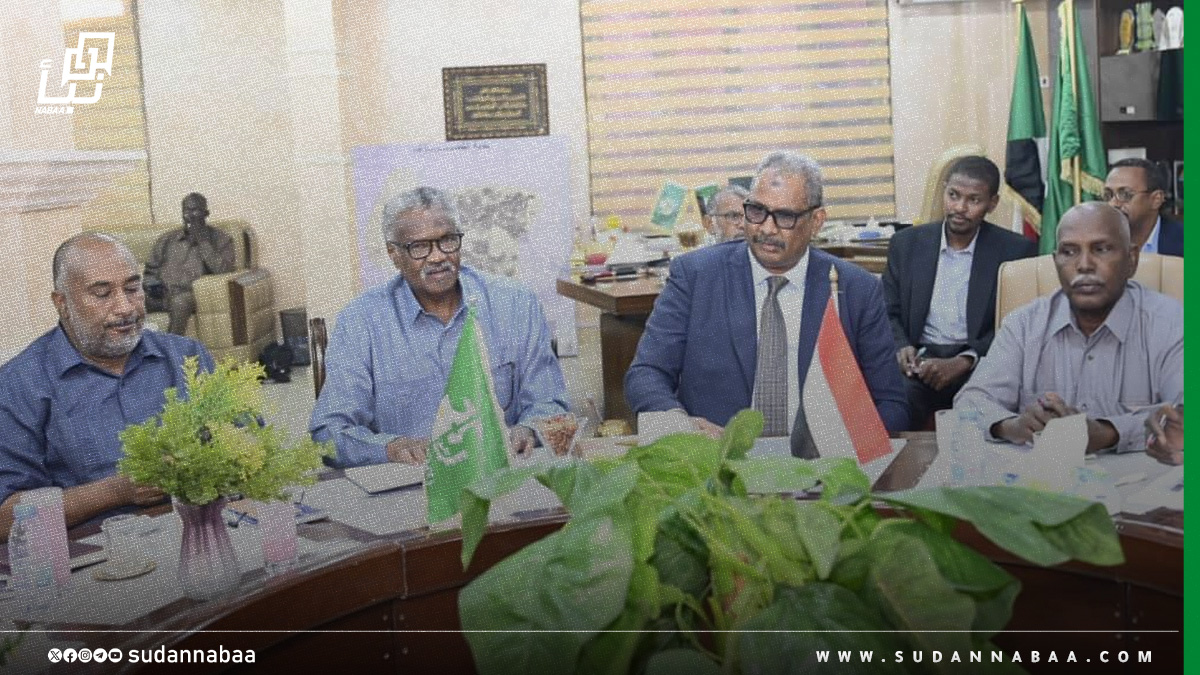 وزير الزراعة والري يؤكد ضرورة العمل لتوطين التقاوي وزيادة إنتاج الفدان بالقضارف 10 وزير الزراعة والري يؤكد ضرورة العمل لتوطين التقاوي وزيادة إنتاج الفدان بالقضارف
