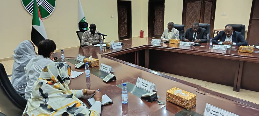 Khartoum Wali, UN Rapporteur Discuss Support for Women Survivors of RSF Abuses 1 والي الخرطوم