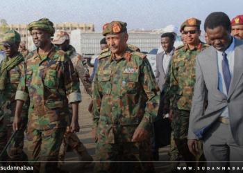 البرهان: نقدم مقترحاً لإرجاع علم السودان القديم الذي رفعه أجدادنا وآباؤنا في زمن الاستقلال