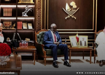 وزير المالية ومحافظ بنك السودان المركزي يلتقيان محافظ مصرف قطر المركزي لتعزيز التعاون المالي والمصرفي