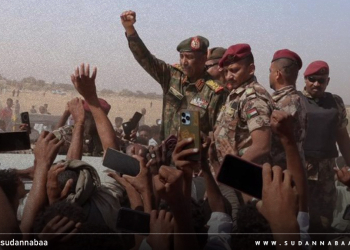 البرهان يزور منطقة أبو دليق ويشيد بالوقفة الصلبة لمواطنيها في وجه التمرد