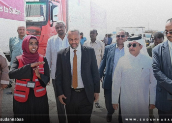 وزير الصحة والسفير القطري يدشنان بداية وصول جسر بحري لأدوية منقذة للحياة تقدر بـ(1000) طن