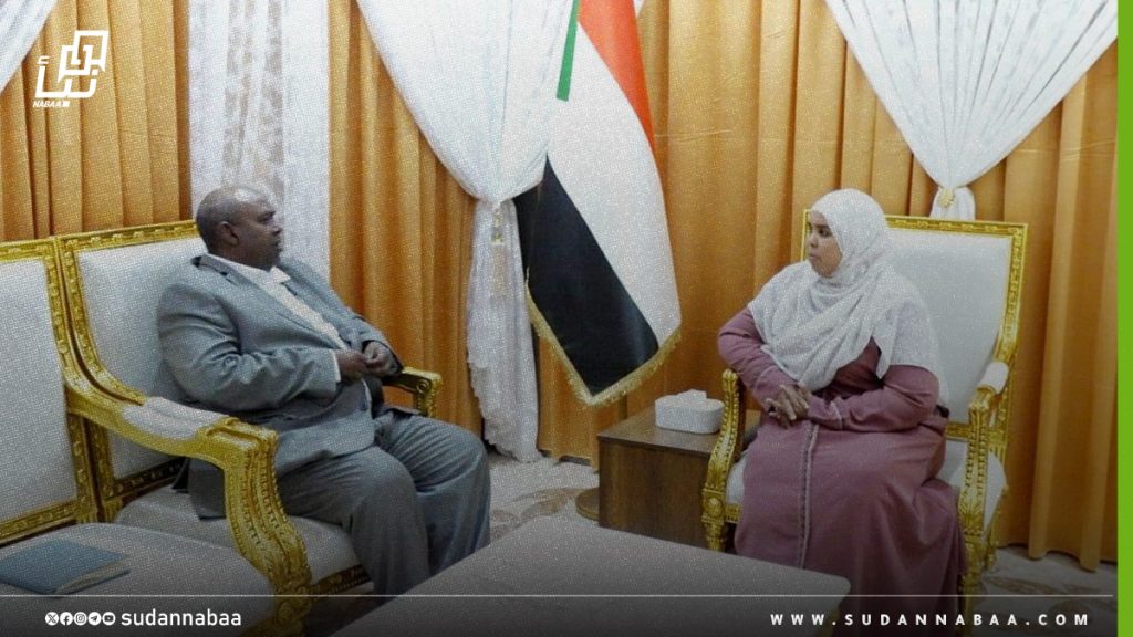 نوارة أبو محمد تطلع على برامج وخطط جمعية الهلال الأحمر السوداني 1 نوارة أبو محمد تطلع على برامج وخطط جمعية الهلال الأحمر السوداني