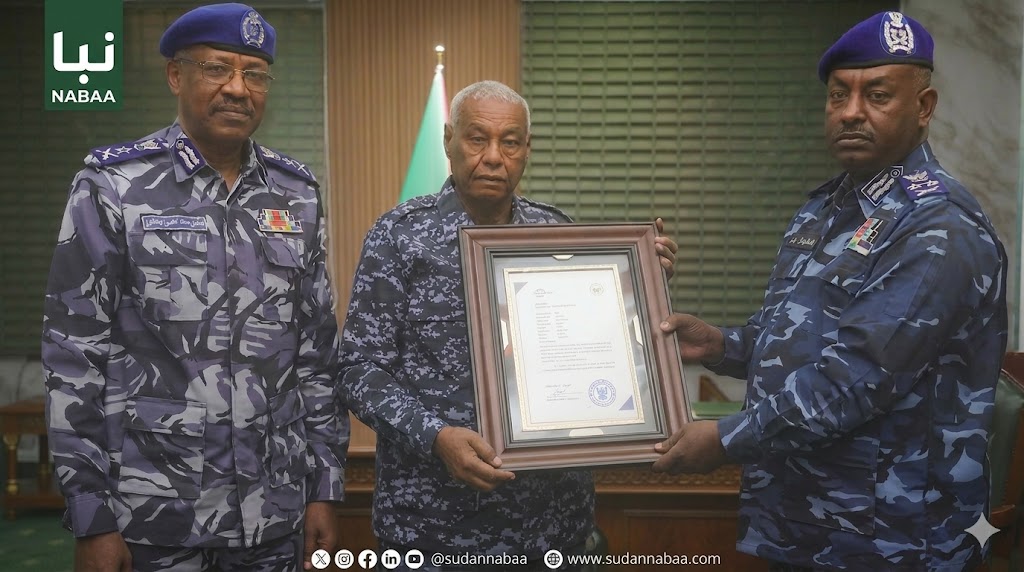 Interior Minister Receives Final Report on Sudanese Passport Registration with ICAO 13 Interior Minister Receives Final Report on Sudanese Passport Registration with ICAO