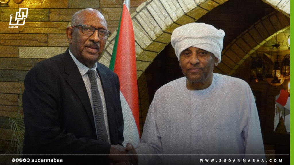 رئيس الوزراء يلتقي رئيس هيئة النزاهة والشفافية لبحث تفعيل عملها بالخرطوم