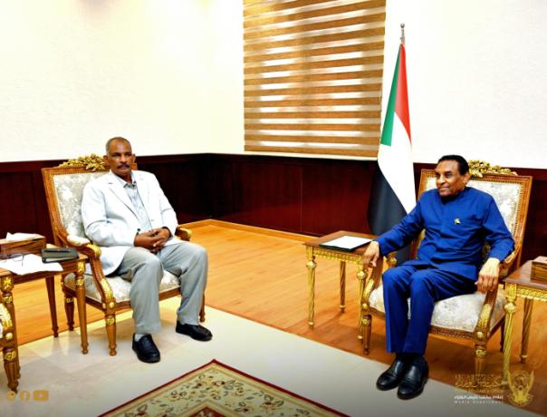 Prime Minister Reaffirms Government Support for Voluntary Repatriation Efforts 1 كامل إدريس محمد وداعة