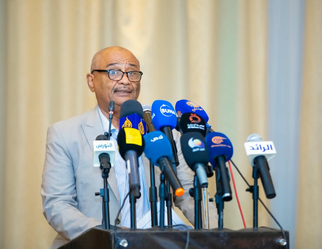 Al-Burair Affirms Private Sector Commitment to Implementing Economic Recovery Dialogue Recommendations 8 Al-Burair Affirms Private Sector Commitment to Implementing Economic Recovery Dialogue Recommendations