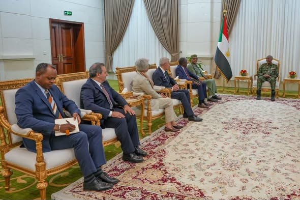 Al-Burhan Meets Quintet Mechanism Delegation to Discuss Peace and Political Process in Sudan 3 Al-Burhan Meets Quintet Mechanism Delegation to Discuss Peace and Political Process in Sudan